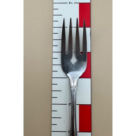 8 Oneida Distinction Deluxe KENNETT SQUARE Stainless Salad Forks - Picture 7 of 7